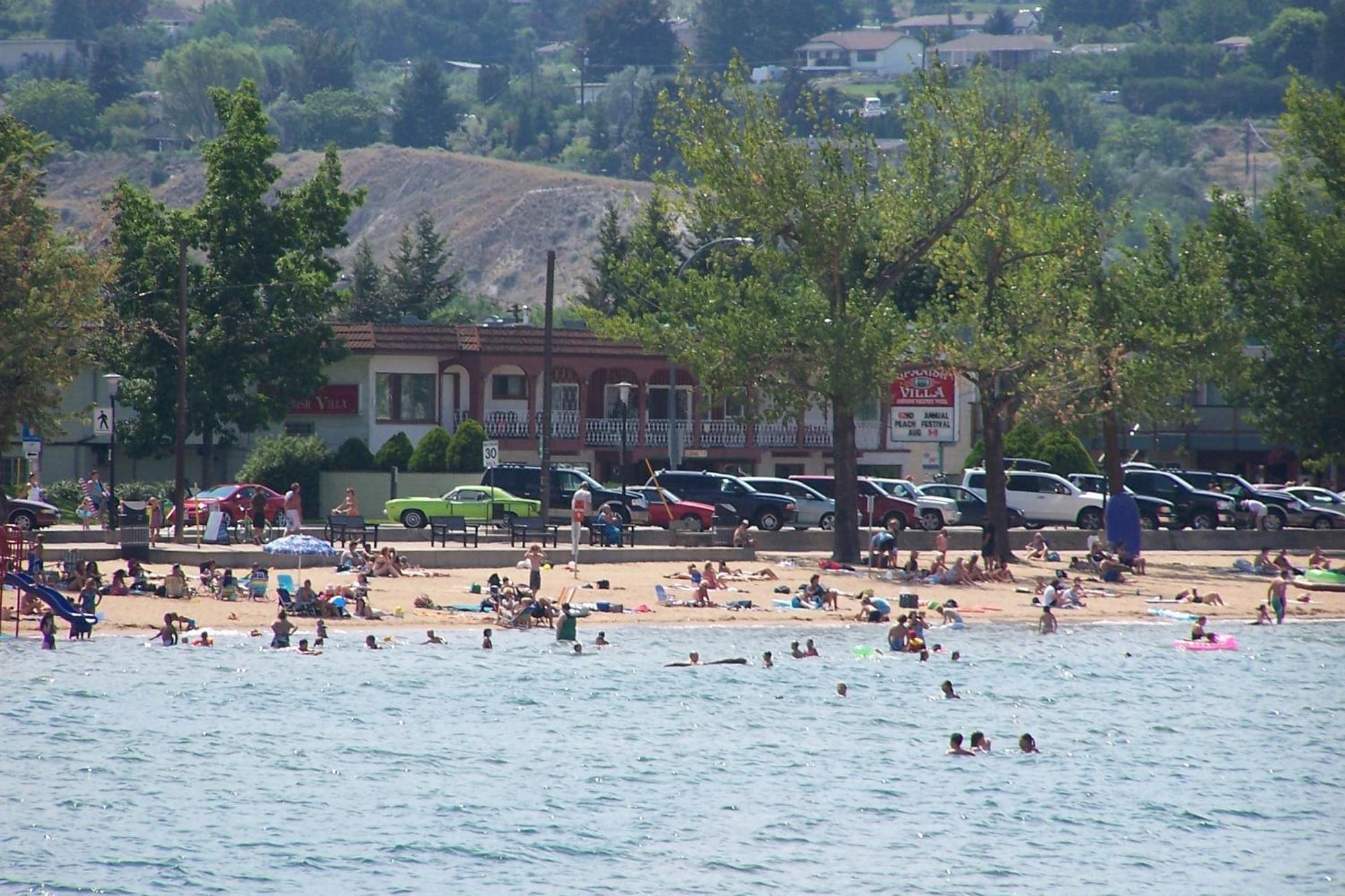 Spanish Villa Resort Penticton Exterior foto