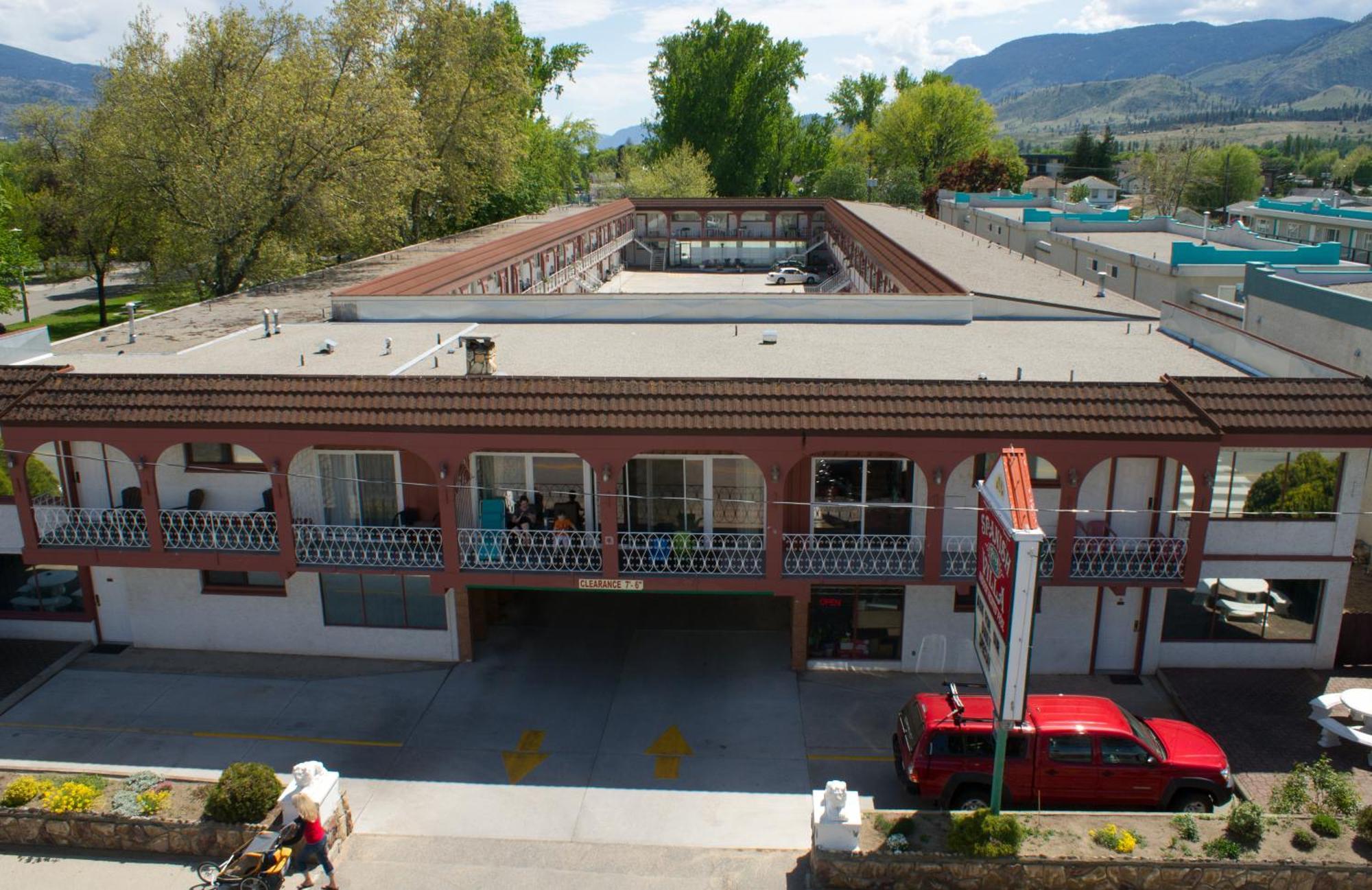 Spanish Villa Resort Penticton Exterior foto